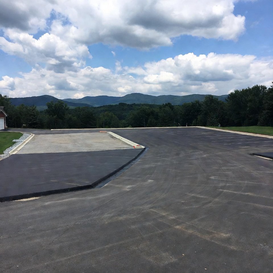 Top 7 Paving Companies in Roanoke, VA and Surrounding Areas: Keeping Our Driveways, Lots, and Roads Smooth